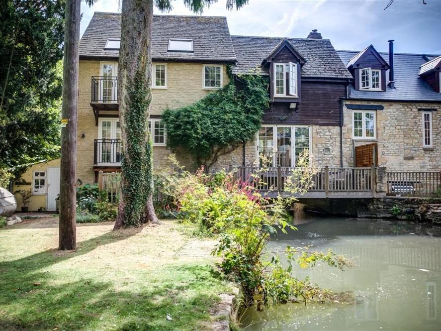 Cider Press Villa Burford Exterior photo